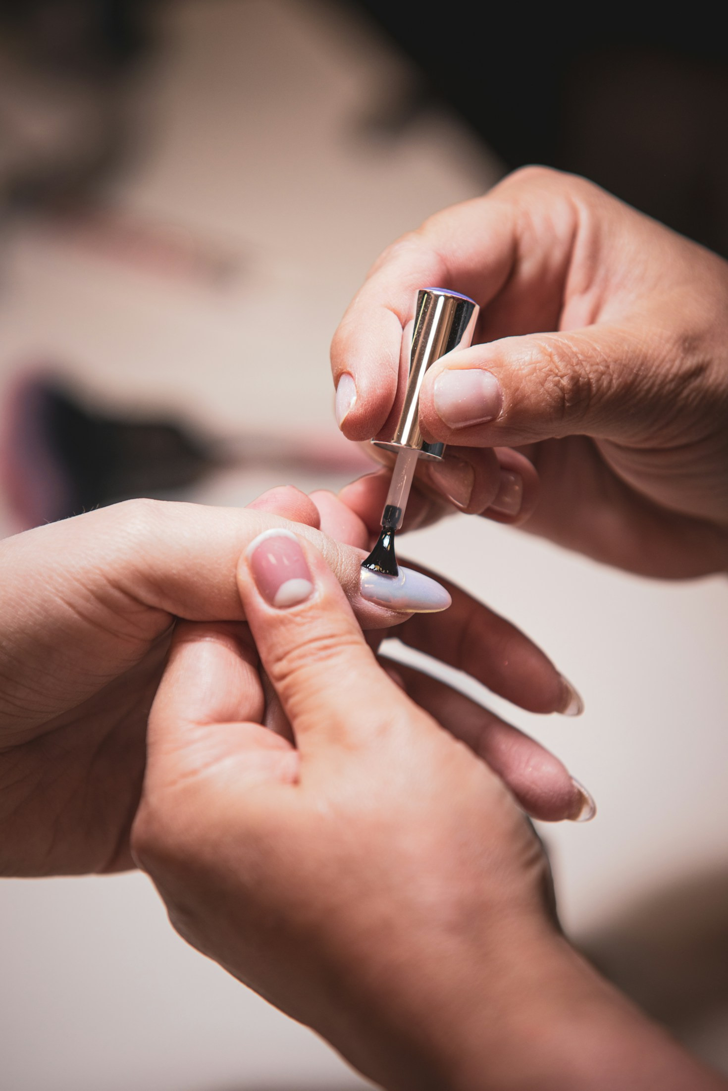 Como escolher o design de unhas ideal para cada ocasião